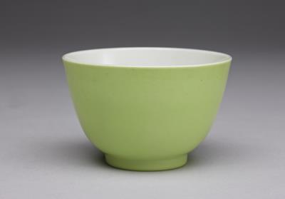 图片[2]-Cup with green glaze. Qing dynasty, Yongzheng reign (1723-1735)-China Archive